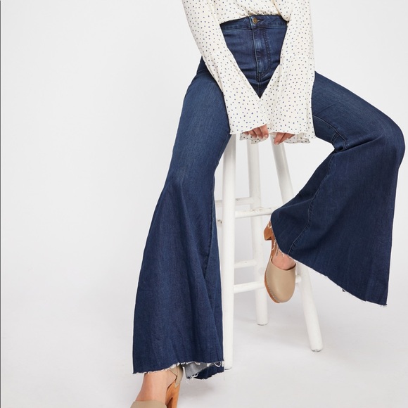 Free People Denim - FREE PEOPLE High-Waisted Stretch Flare Jeans